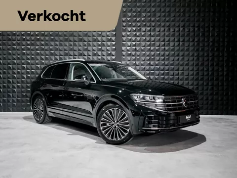 Volkswagen Touareg 3.0 TSi eHybrid 4M Elegance | 161 km!! | Luchtv. | Pano | Trekh. | HUD | Stoelvent. + massage | 21 "