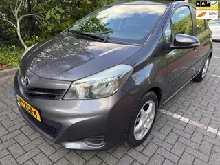Toyota Yaris 1.0 VVT-i Aspiration / Airco / 5-drs / Navi / Camera