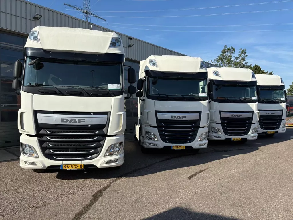 DAF XF 460 NL TRUCK /SSC/460hp/2x tank,/MOT 02/2026/ 4x pieces !!