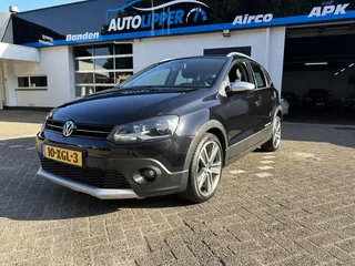 Volkswagen Polo 1.2 TSI Cross /Automaat/Afneembare trekhaak/Lm velgen/Nieuwe apk bij aflevering/5 drs/Parrot.