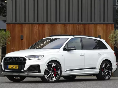 Audi Q7 60 TFSIe Competition 462PK / B&amp;O / Laser / Nachtzicht / Massage