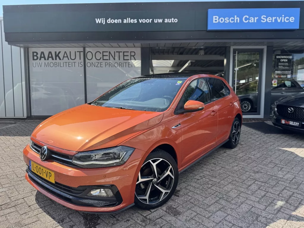 Volkswagen Polo 1.0 TSI Highline Business R | Panoramadak | Virtual | Trekhaak