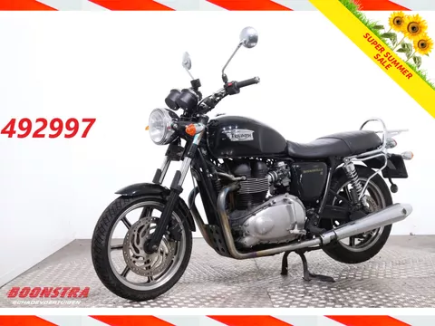 Triumph Bonneville T100 SE BY 2012
