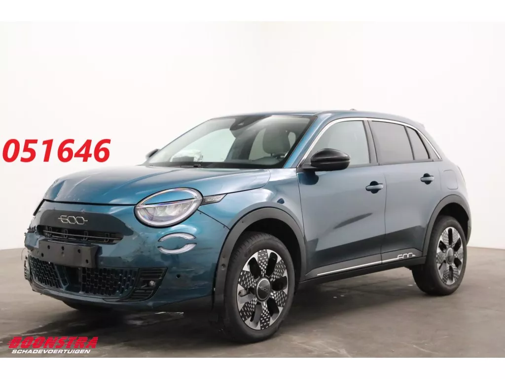 Fiat 600 1.2 Hybrid Urban LED ACC Massage Camera SHZ 3.889 km!