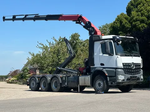 Mercedes-Benz Arocs 3251 8x4 TRIPLE!!28TM KRAAN/HAAK!!EURO6!!TOP! ZERO EMISSIE 2030!!
