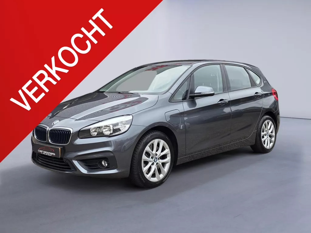 BMW 2-serie Active Tourer 225xe iPerformance /Apple Carplay/Leder/Cruise&amp;Climate Contr./Parkeersens.V+A/Stoelverw./17''LMV/(MET GARANTIE*)