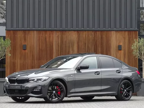 BMW 3 Serie 330e 292PK M-Sport / Dravitgrau / Laser / ACC / 360&deg; / Head-up /