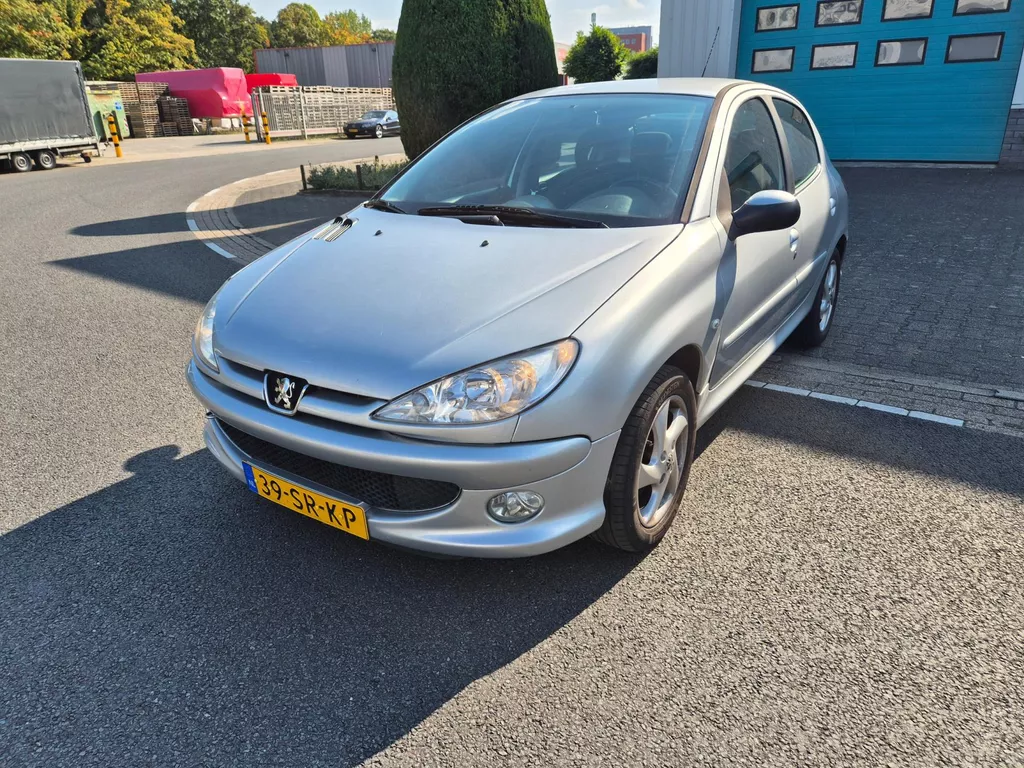 Peugeot 206 1.6-16V Air-line Automaat 5drs Airco Nap Apk06-26