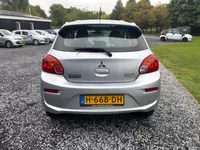 Mitsubishi Space Star 1.0 Cool+ Foto