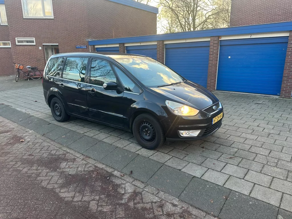 Ford Galaxy 2.0-16V Ghia 7 Pers Airco Cruise