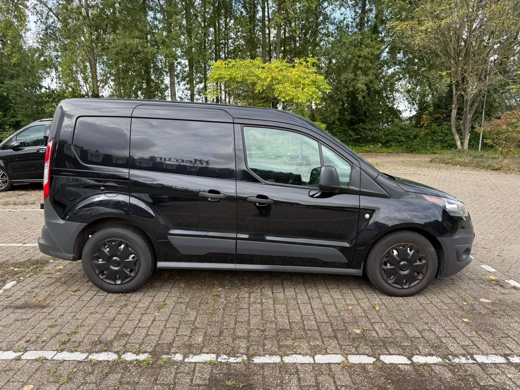 Ford Transit Connect 1.5 TDCI Black Edition Euro 6 Airco Cruise