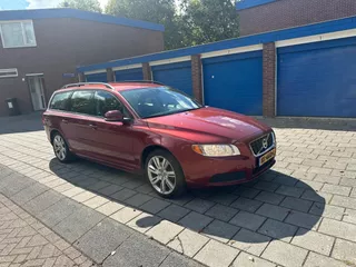 Volvo V70 2.0 T5 Bi-Fuel CNG+Benz Cruise Climate