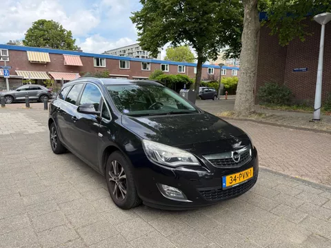 Opel Astra Sports Tourer 1.4 Cosmo Leder Cruise Airco