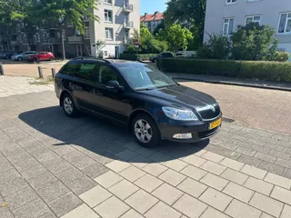 Skoda Octavia Combi 1.2 TSI Ambition Business Climate Black Magic