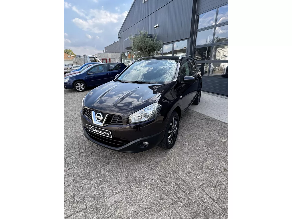 Nissan Qashqai 1.6 Connect Edition Pano,Navi,Camera,Trekhaak