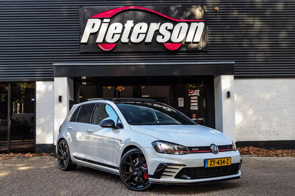 Volkswagen Golf 2.0 TSI GTI Clubsport 265PK PANO ALCANTARA