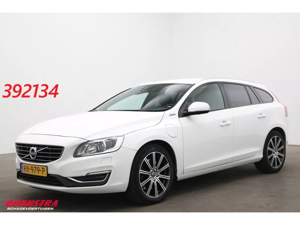 Volvo V60 2.4 D5 Twin Engine Summum Memory Leder Cruise SHZ AHK