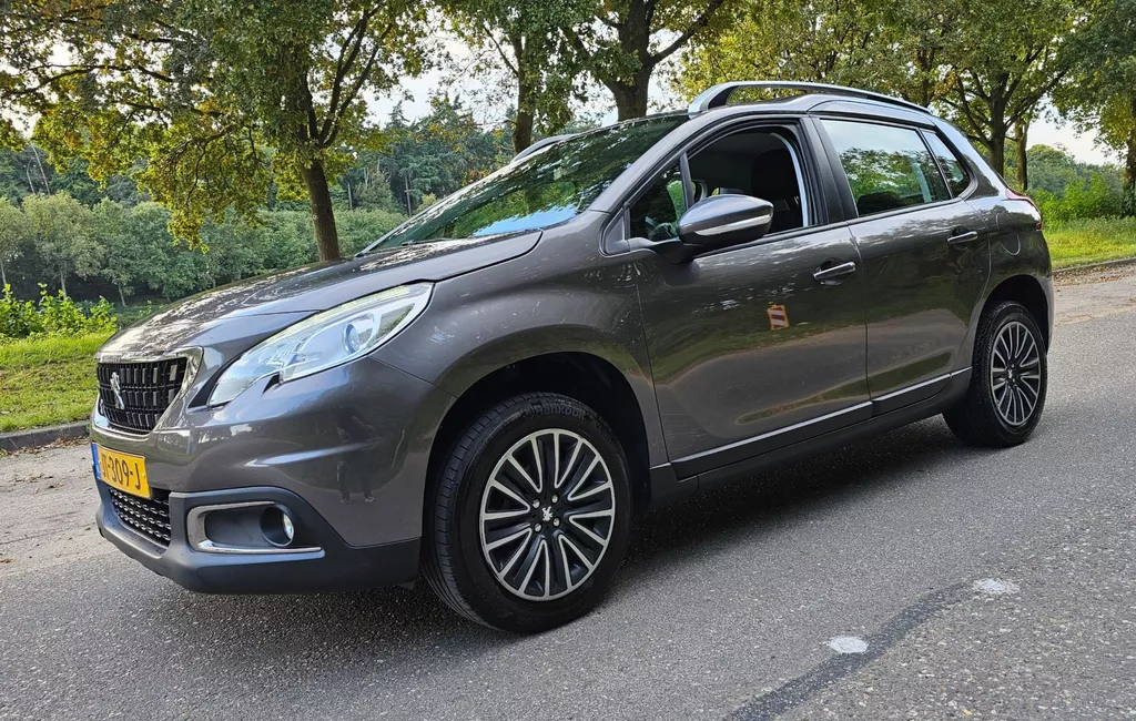 Peugeot 2008 1.2 PureTech NL Auto ! Navi ! Led ! Airco !