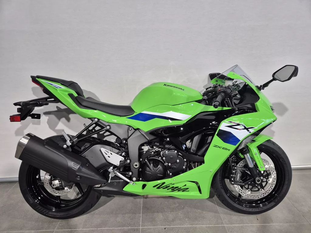 Kawasaki-ZX-6R-636-ABS-1.webp