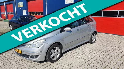 Mercedes-Benz B-klasse 200 5 DEURS AUTOMAAT TREKHAAK LM VELGEN AIRCO CRUISE
