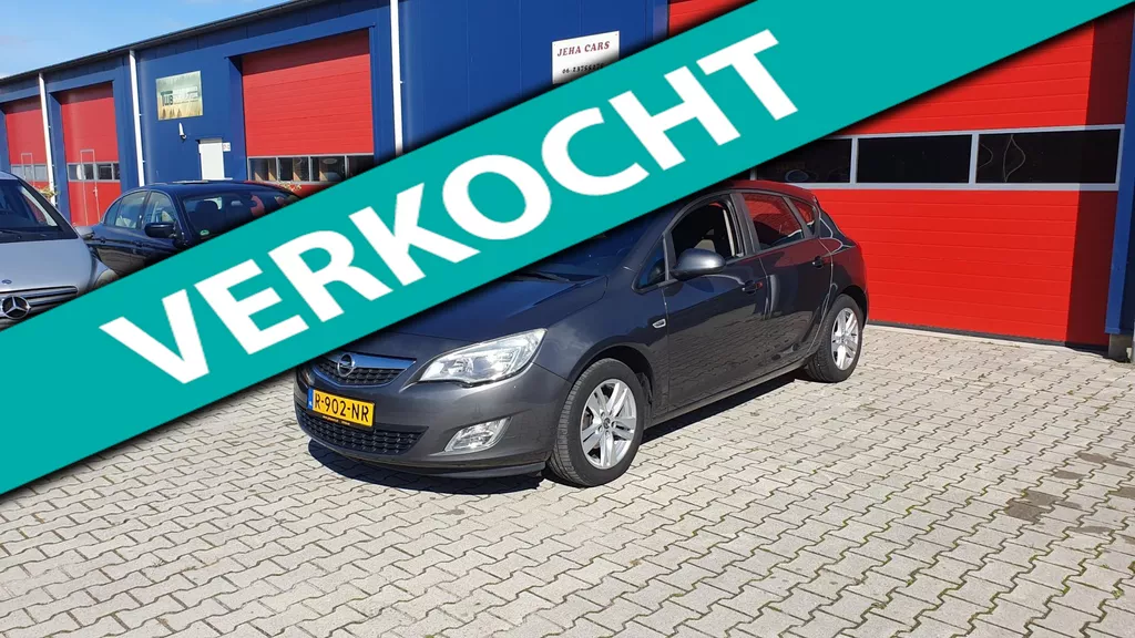 Opel Astra 1.4 Turbo Edition AIRCO CLIMA CRUISE TREKHAAK LM VELGEN
