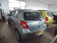 Toyota Yaris 1.3 VVTi Aspiration MET AIRCO TREKHAAK Foto