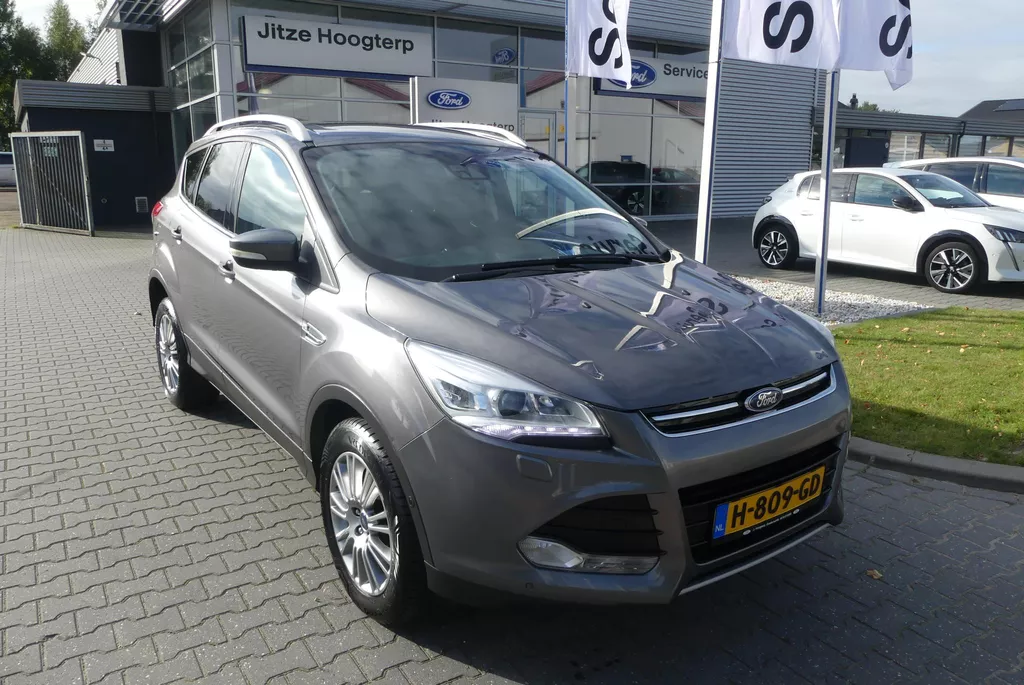 Ford Kuga 1.6 Titanium TREKHAAK AFNEEMBAAR (2.000KG), PANO, CRUISE, CLIMA, PDC V&amp;A, VOORRUITVERWARMING, 163.047KM
