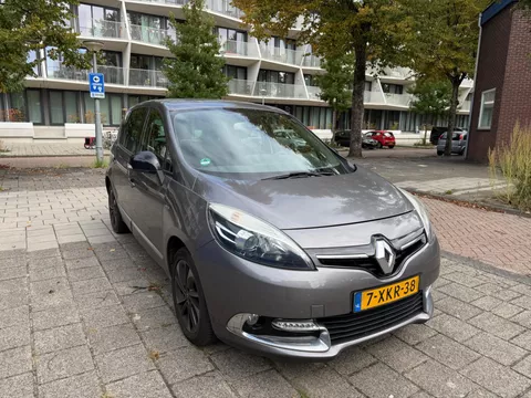 Renault Sc&eacute;nic 1.2 TCe BOSE Airco Cruise PDC