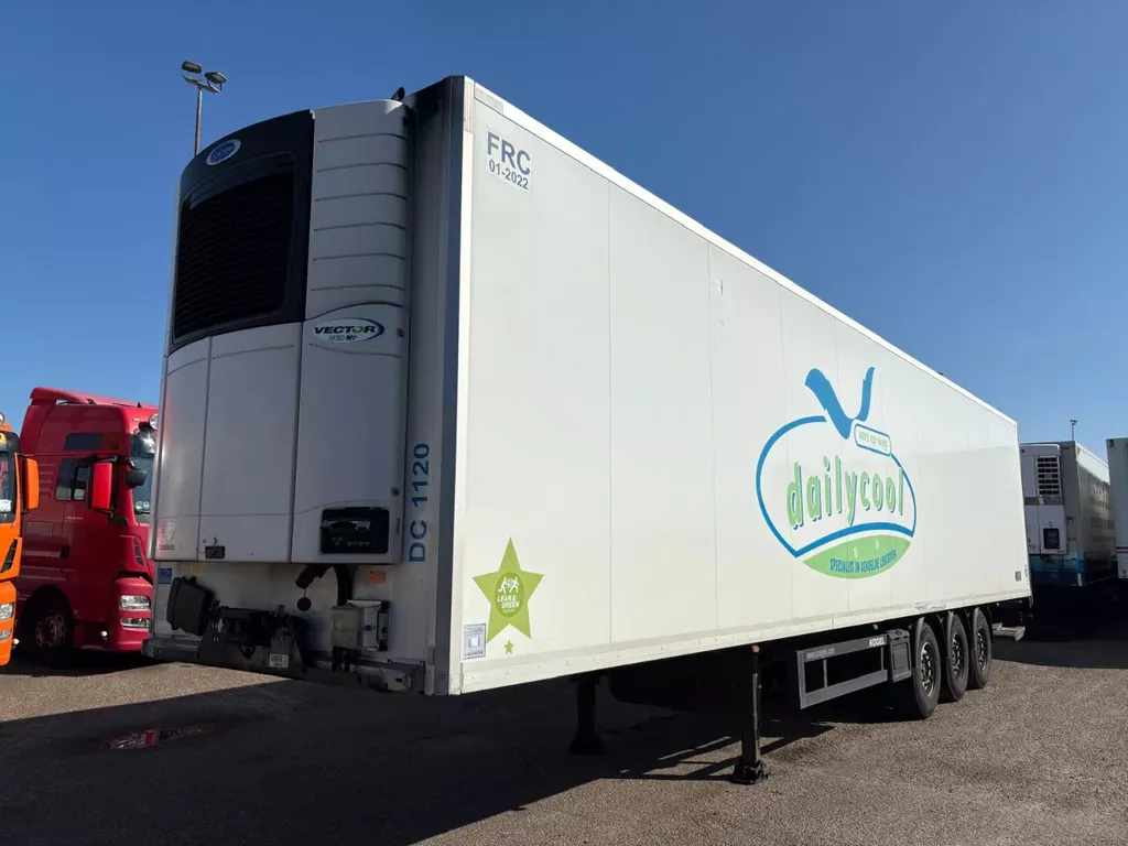 K&ouml;gel SVA 24,Carrier Vector 1950 MT multitemp,trennwand,laadklep,loadinglift,bloemen,scheidingswand