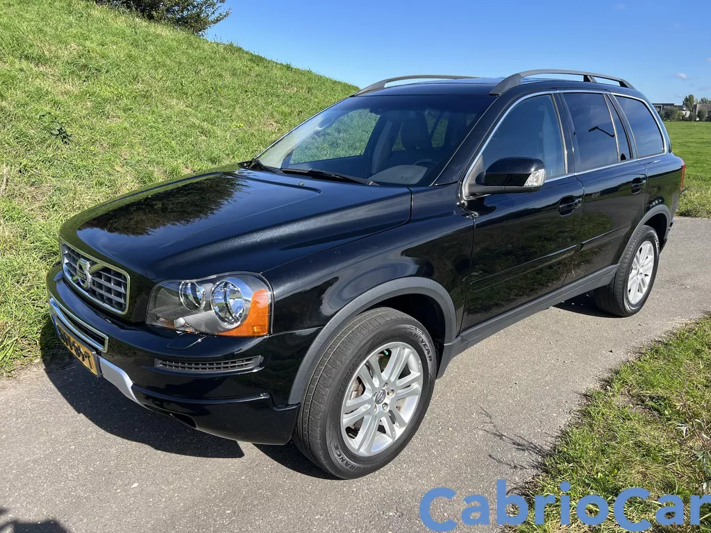 Volvo XC90 3.2 Kinetic 7 persoons Youngtimer 74 dkm Volvo XC90 3.2 Kinetic 7 persoons Youngtimer 74 dkm