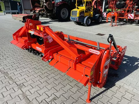 Maschio SC 300  met buizenrol meerpr. pakkerrol!