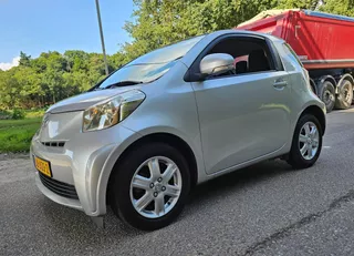 Toyota IQ 1.0 VVTi NL Auto ! 2e Eig ! 28-10-2026 APK ! Airco !