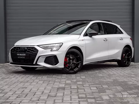 Audi A3 Sportback 45 TFSI e S-Line Pano Leer RS Camera BTW ACC