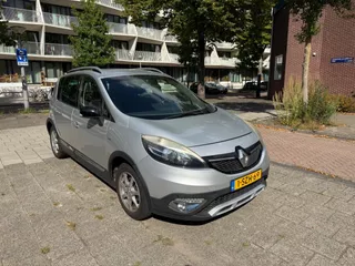 Renault Sc&eacute;nic Xmod 1.2 TCe BOSE NAP ACC Cruise Alcantara