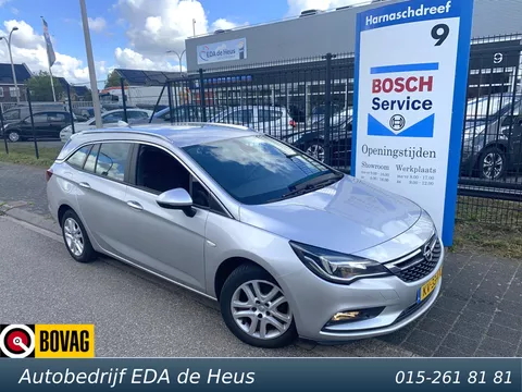 Opel Astra Sports Tourer 1.4 Edition 12-2016! met o.a. trekhaak, navigatie, cruise control, chroom pack, etc.
