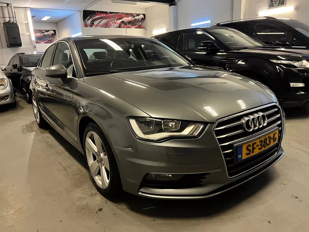 Audi A3 Limousine 1.6 TDI Sedan Navi Leder Bj-14
