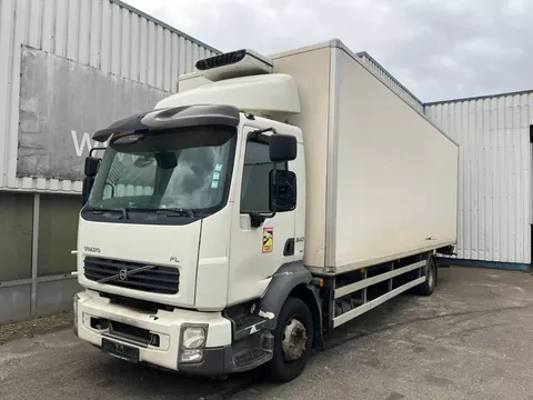 Volvo 240 FL 12-240 , Fridge truck