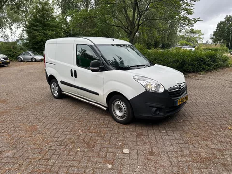 Opel Combo 1.3 CDTi White Edition Airco Euro 6 NW APK