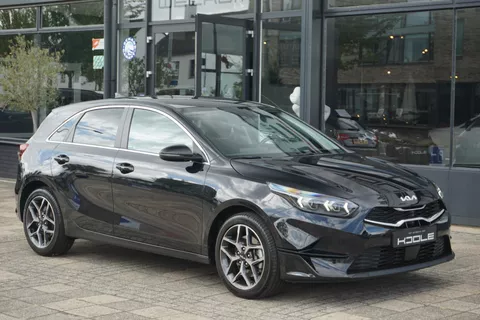 Kia Ceed 1.5 T-GDi MHEV DynamicPlusLine