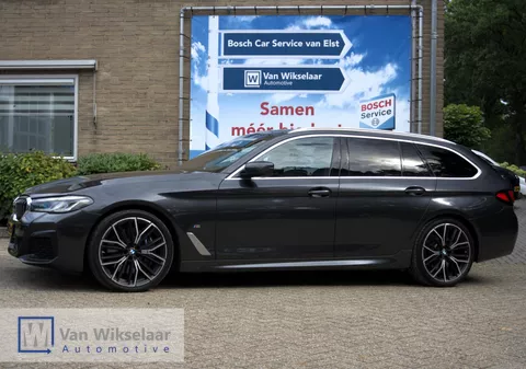 BMW 5-serie Touring 540d xDrive High Executive Edition/B&amp;W/PANO BMW 540d xdrive