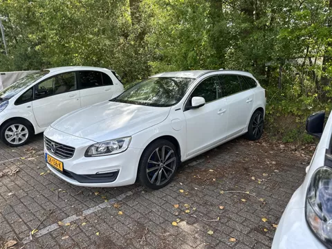 Volvo V60 2.4 D6 Twin Engine Momentum Dynamo Defect