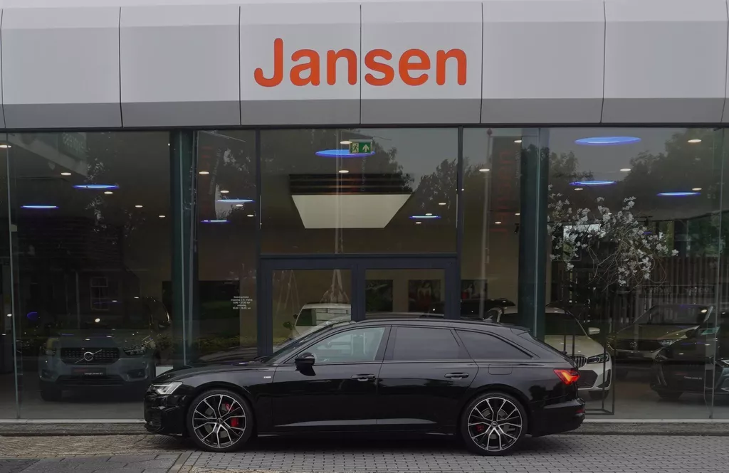 Audi A6 Avant 55 TFSI e quattro Pro Line S Competition | Pano | Optiek Zwart | Trekhaak | ACC | HUD | 21&quot;