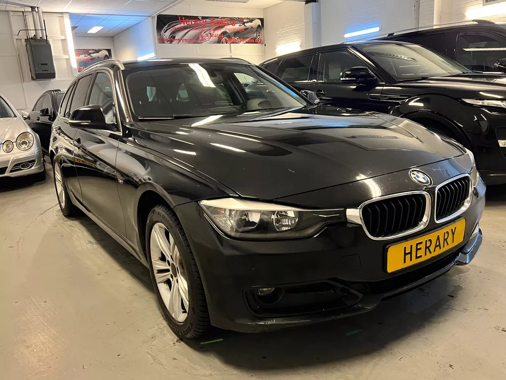 BMW 3-serie Touring 320d EfficientDynamics Edition Navi Leder