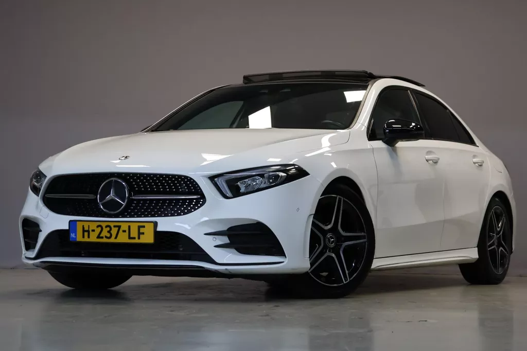 Mercedes-Benz A-klasse 180 Business Solution AMG Night