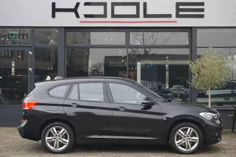BMW X1 xDrive25e | M pakket | Trekhaak | Carplay