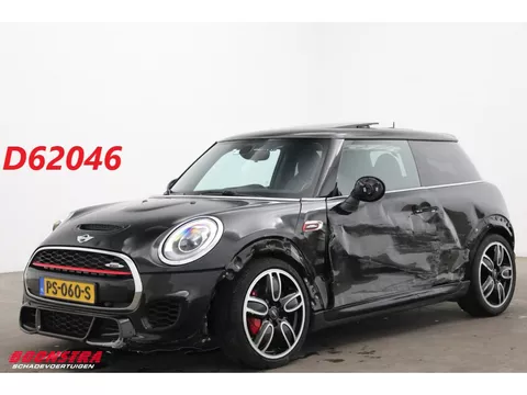 MINI Cooper John Works 2.0 232 PK Pano HUD Navi Clima Cruise Camera SHZ