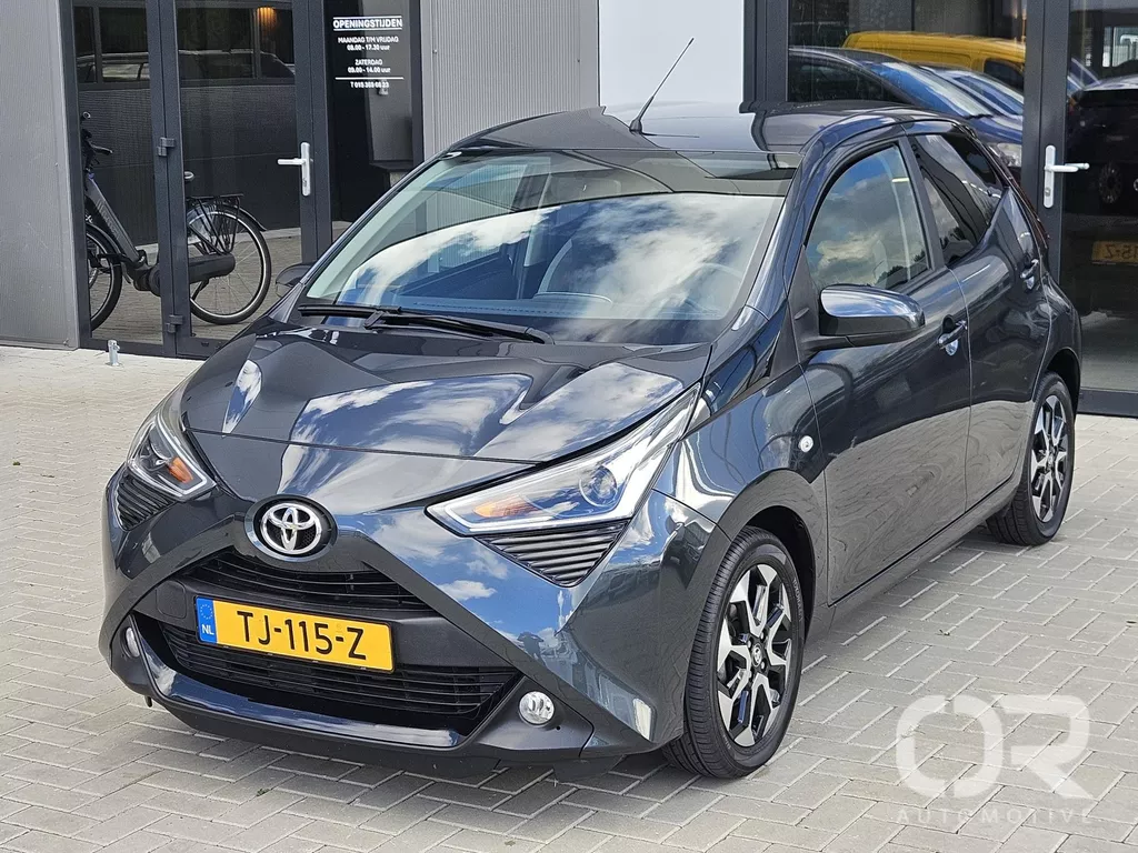 Toyota Aygo 1.0 VVT-i x-first Carplay Camera NL-auto NAP