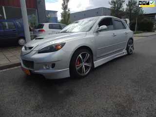 Mazda 3 2.0 CiTD Executive MET NAVI LEDER SPORT 2011