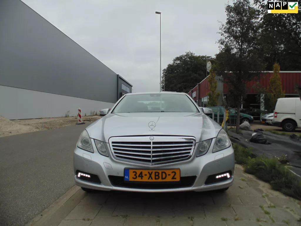 Mercedes-Benz E-klasse 350 CDI Elegance NAVI LEDER Mercedes-Benz E-klasse 350 CDI Elegance NAVI LEDER