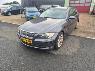 BMW 3-serie Touring 325i 218pk 6bak High Executive Leer Navi